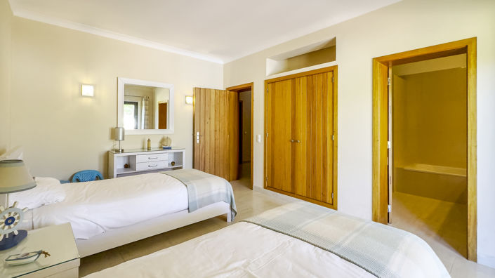 Image No.36-4 Bed Villa for sale
