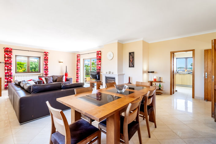 Image No.4-4 Bed Villa for sale