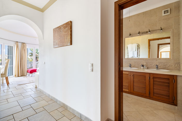 Image No.35-5 Bed Villa for sale