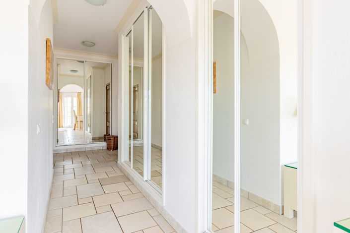 Image No.40-5 Bed Villa for sale