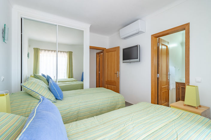 Image No.28-5 Bed Villa for sale