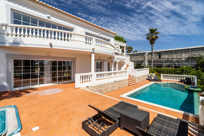 Image No.46-5 Bed Villa for sale