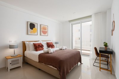 Bedroom 2 (Large).jpg