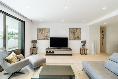 1 LIVING ROOM (2).jpg