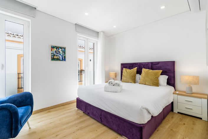 Image No.19-3 Bed Townhouse for sale