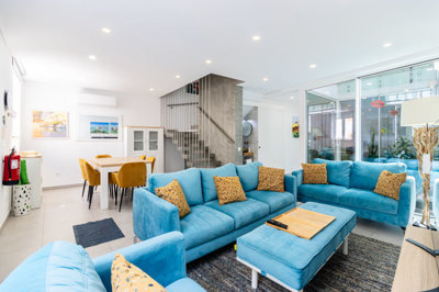 1 LIVING ROOM (3).jpg