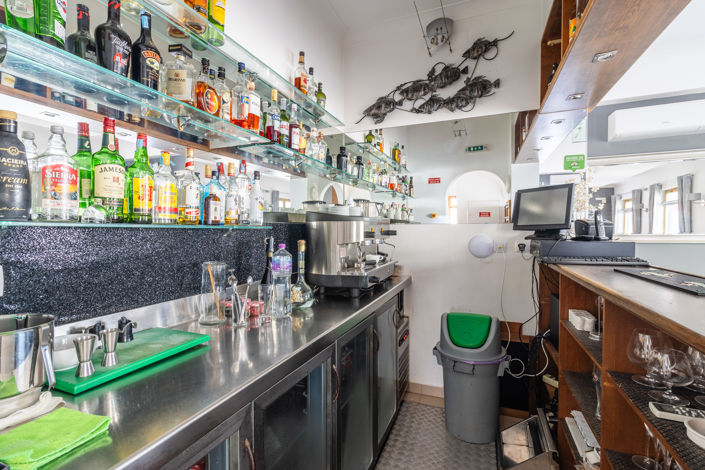 Image No.5-3 Bed Commercial for sale
