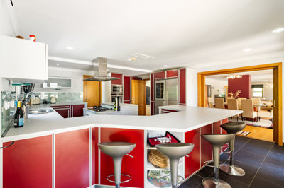 4 kitchen (1).jpg