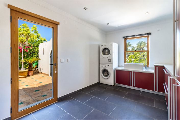 Image No.16-4 Bed Villa for sale