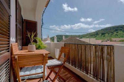 BALCONY (1).jpeg