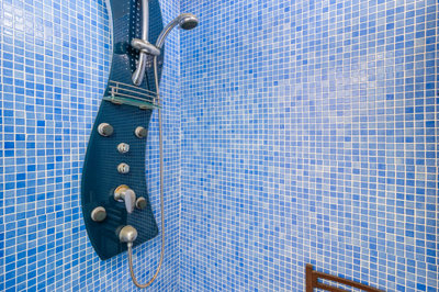 2nd bathroom (1).jpg
