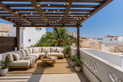 2nd Balcony.jpg