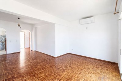 1 LIVING ROOM (2).jpg