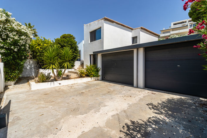 Image No.54-4 Bed Villa for sale
