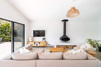 1 LIVING ROOM (7).jpg