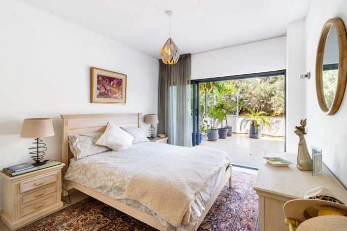 Image No.17-3 Bed Apartment for sale