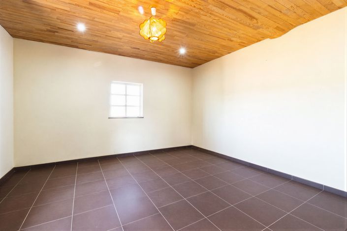 Image No.8-1 Bed Villa for sale
