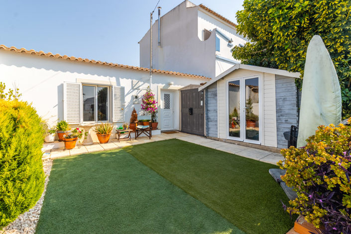 Image No.19-2 Bed Villa for sale