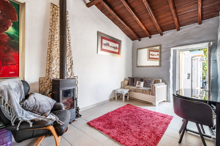 Image No.2-2 Bed Villa for sale