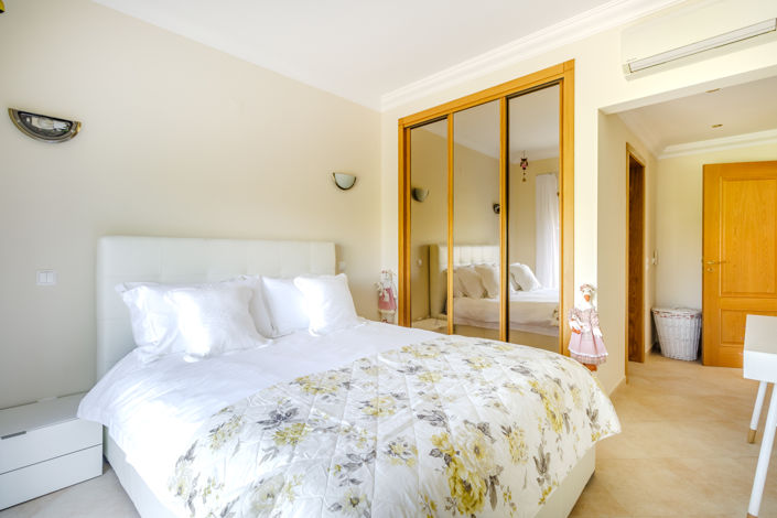 Image No.19-3 Bed Villa for sale