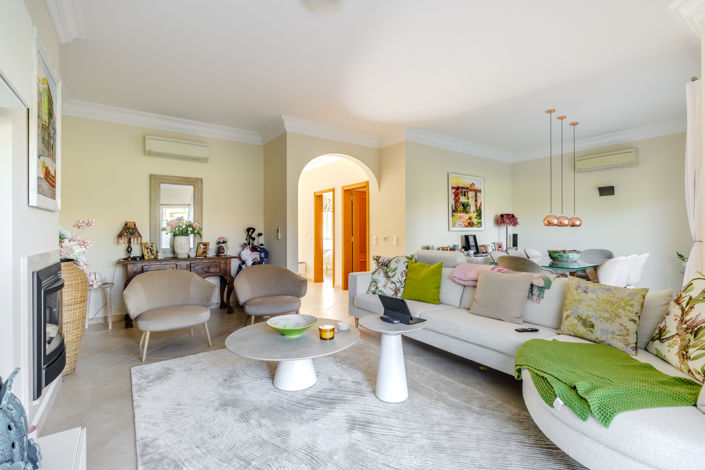 Image No.2-3 Bed Villa for sale