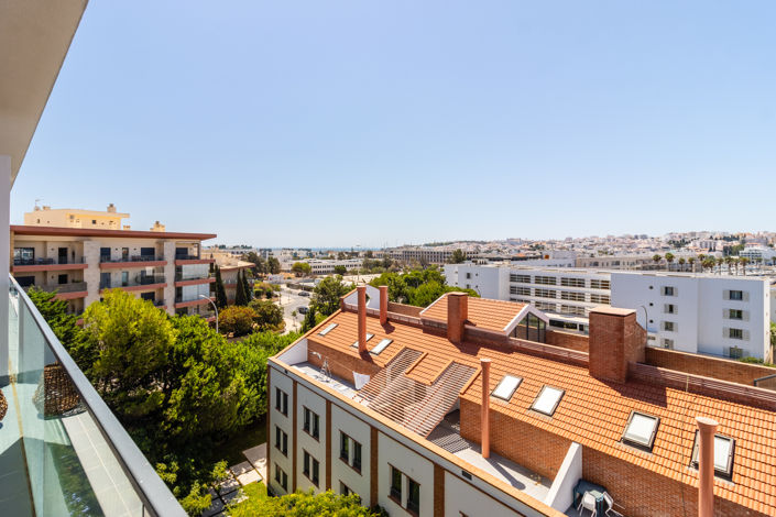 Image No.14-3 Bed Apartment for sale