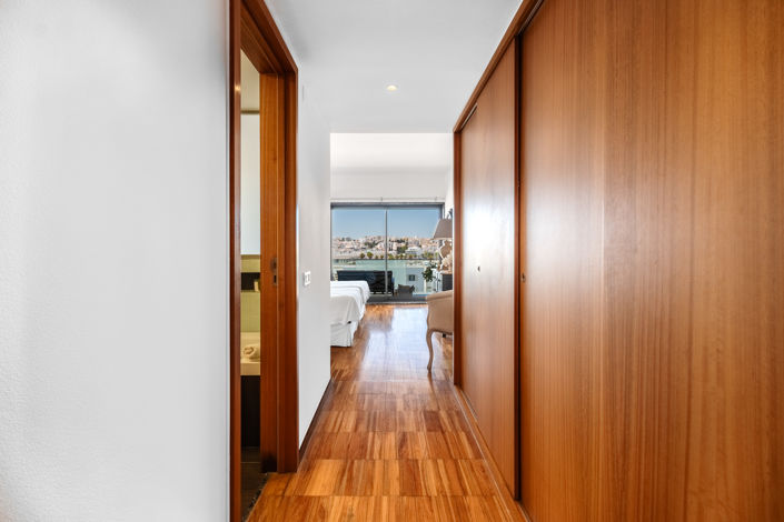 Image No.22-3 Bed Apartment for sale