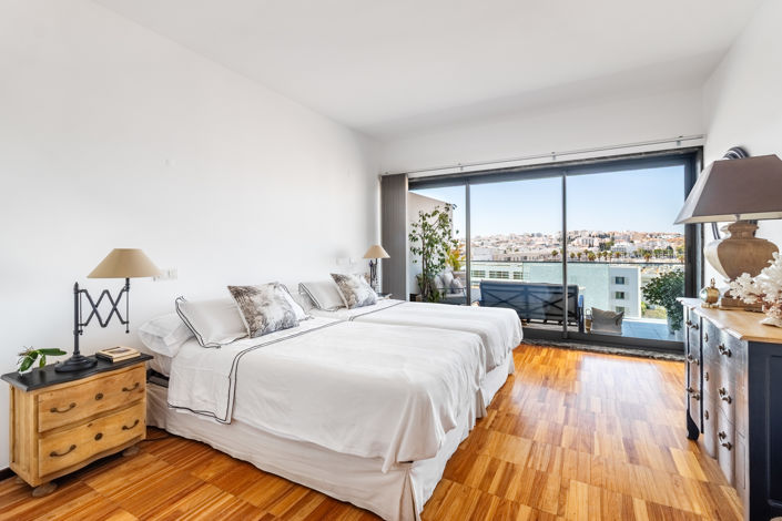 Image No.23-3 Bed Apartment for sale