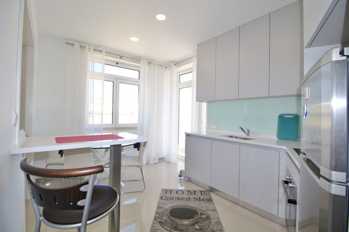 Image No.11-3 Bed Apartment for sale