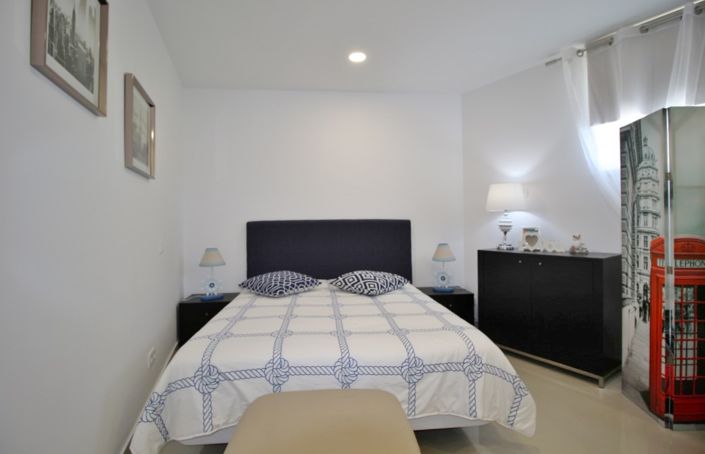Image No.21-3 Bed Apartment for sale