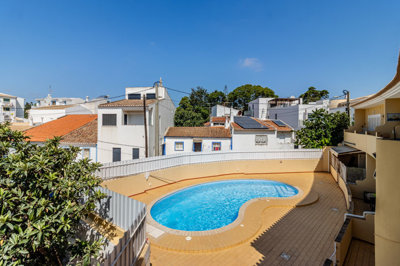 3 balcony (2).jpg