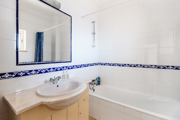 Image No.17-2 Bed Apartment for sale