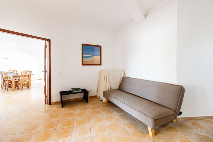 Image No.20-2 Bed Apartment for sale