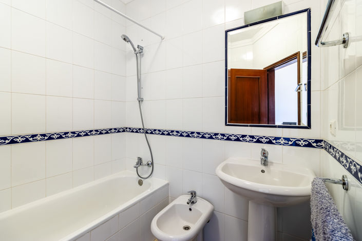 Image No.22-2 Bed Apartment for sale