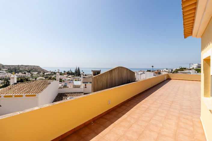 Image No.23-2 Bed Apartment for sale
