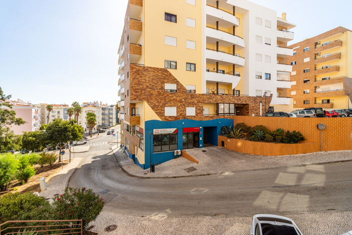 Image No.35-2 Bed Apartment for sale