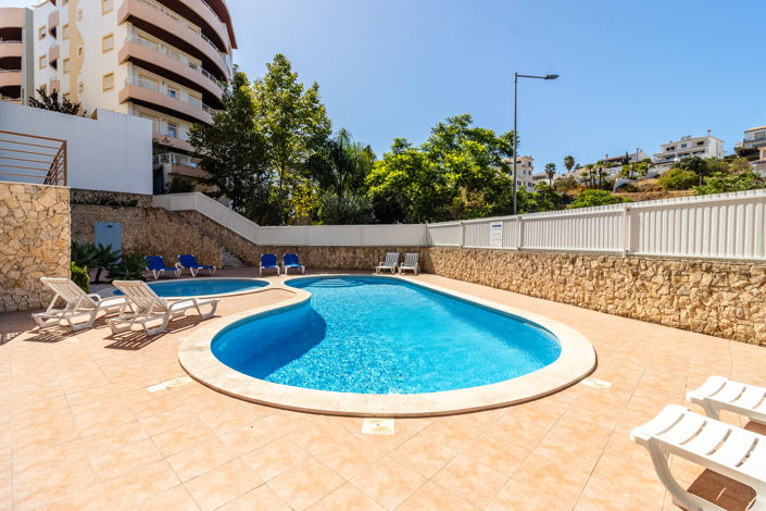 Image No.41-2 Bed Apartment for sale