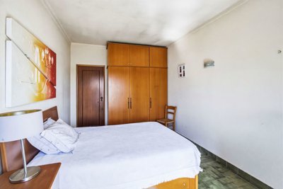 bedroom (2).jpg