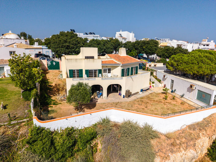 Image No.26-4 Bed Villa for sale