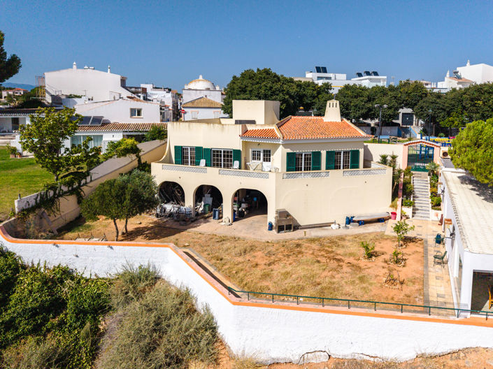 Image No.56-4 Bed Villa for sale