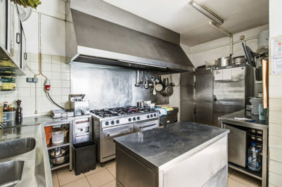 kitchen (1).jpg