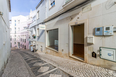 EXTERIOR.jpg