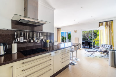 2 kitchen (3).jpg