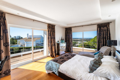 3 master bedroom (1).jpg