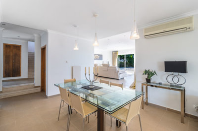 1 dining room (4).jpg