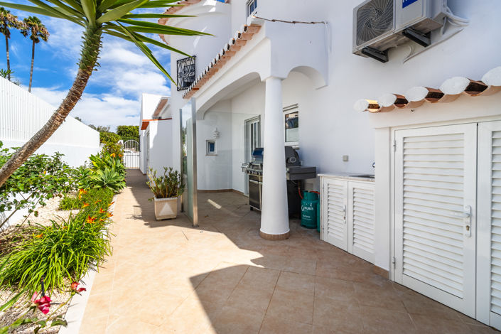 Image No.52-4 Bed Villa for sale