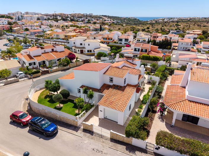 Image No.60-4 Bed Villa for sale