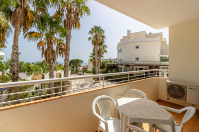 2 BALCONY (2).jpg