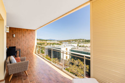 7 BALCONY (4).jpg