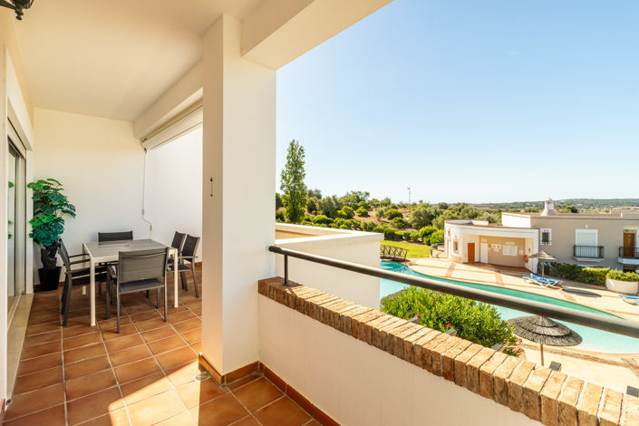 Image No.2-2 Bed Townhouse for sale
